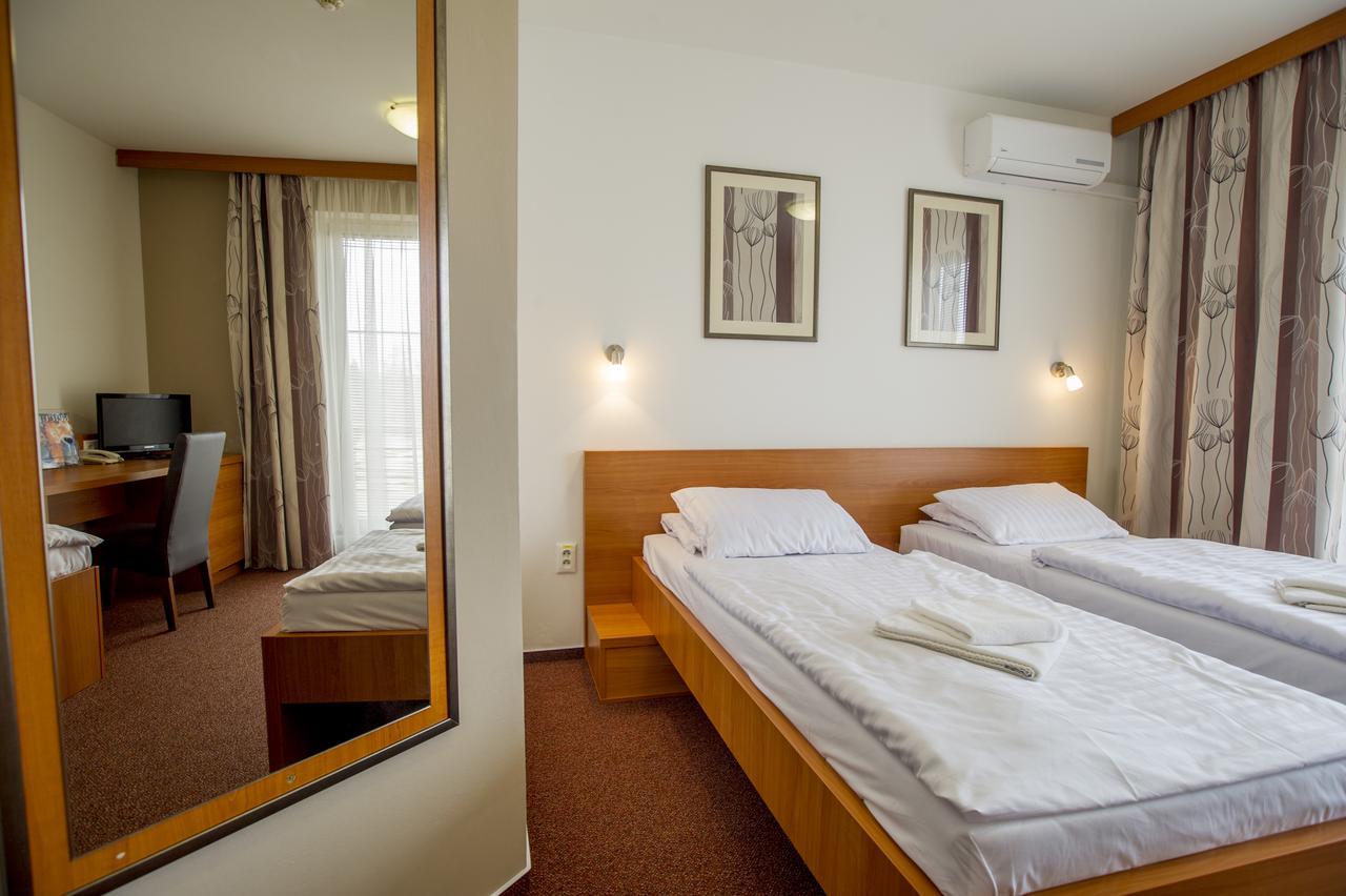 Wellness Hotel Thermal Штурово Екстер'єр фото