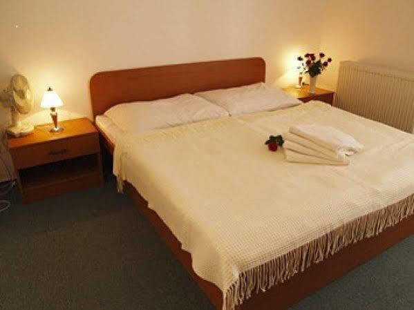 Wellness Hotel Thermal Штурово Екстер'єр фото