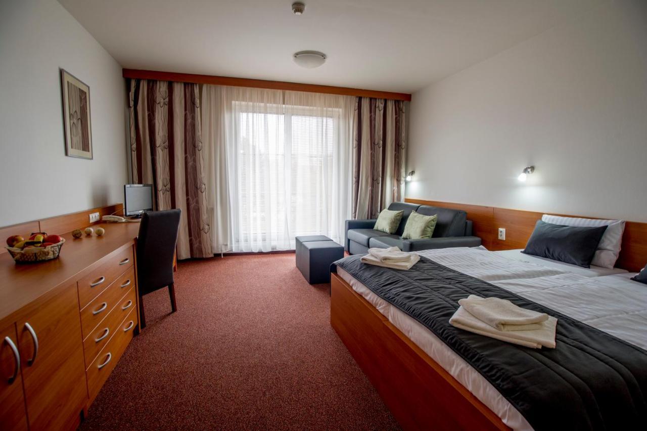 Wellness Hotel Thermal Штурово Екстер'єр фото