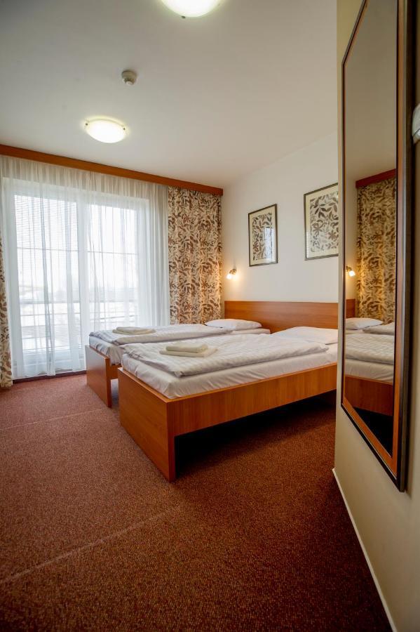 Wellness Hotel Thermal Штурово Екстер'єр фото