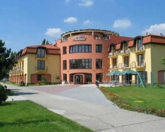 Wellness Hotel Thermal Штурово Екстер'єр фото